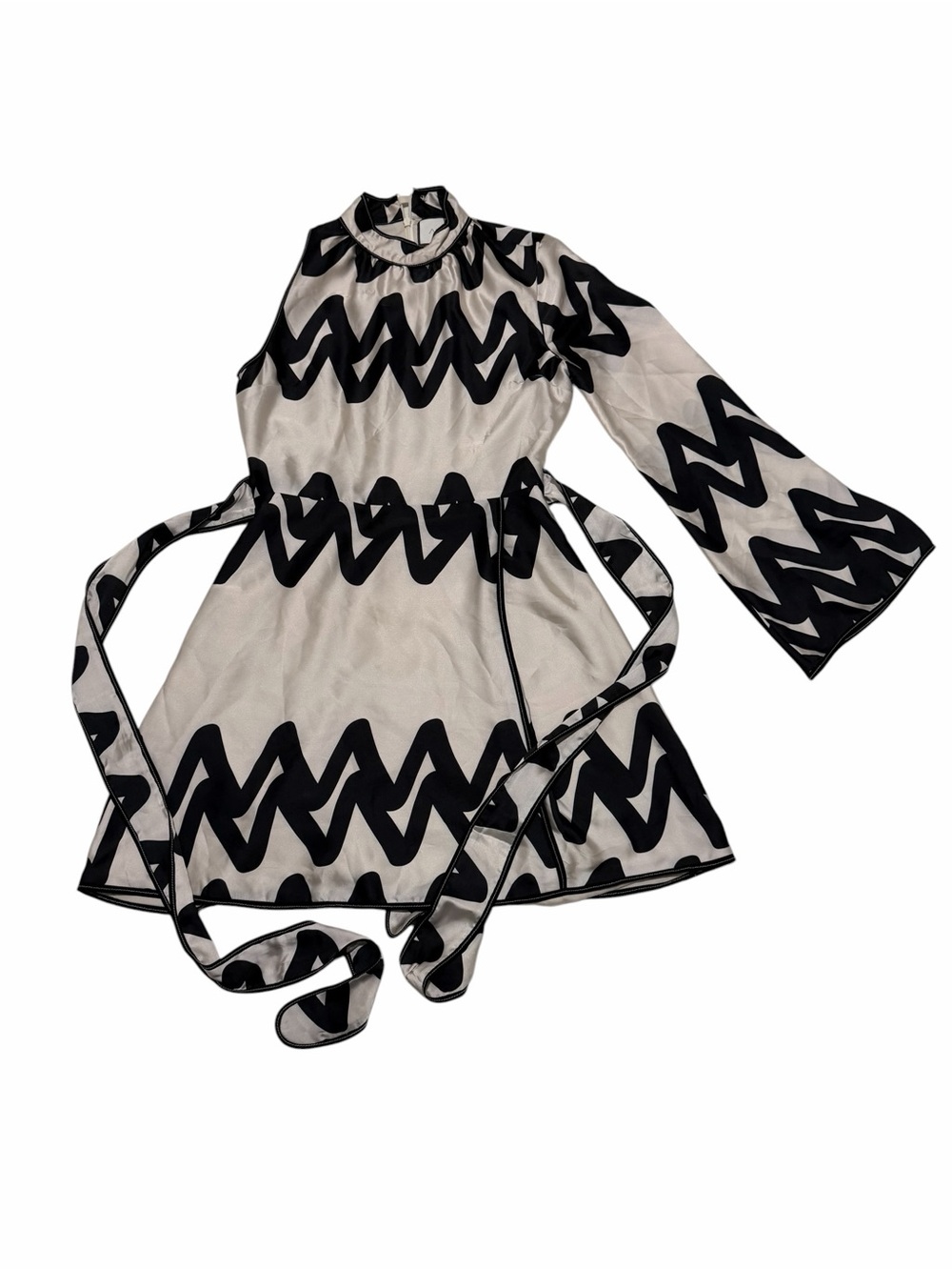 Alexis Cream and Black One-Shoulder Graphic Mini Dress, pre-owned, size small - Picture 2 of 9